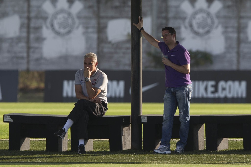 Tite vê à sua frente uma sequência que não foi boa no primeiro turno (foto: Daniel Augusto Jr./Agência Corinthians)
