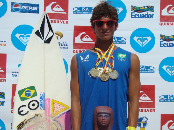 Gabriel Medina disputou Campeonatos Brasileiros e Mundiais amadores antes de se profissionalizar (Foto: Acervo Pessoal)