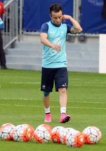 France's forward Matthieu Valbuena gestures during a training session on September 5, 2015 in Bordeaux, prior to the Euro 2016 friendly football match between France and Serbia on September 7. AFP PHOTO / JEAN-PIERRE MULLER