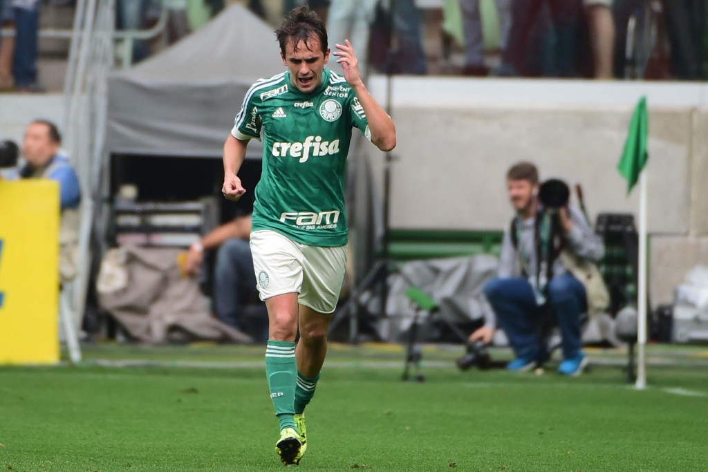 Lucas marcou o primeiro e deu passe para o segundo gol do Palmeiras no Derby. (Foto: Djlama Vassão/Gazeta Press)