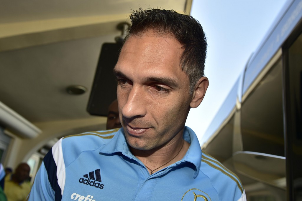 Prass ressalta que o adversário de sábado luta contra o rebaixamento (Foto: Fernando Dantas/Gazeta Press)