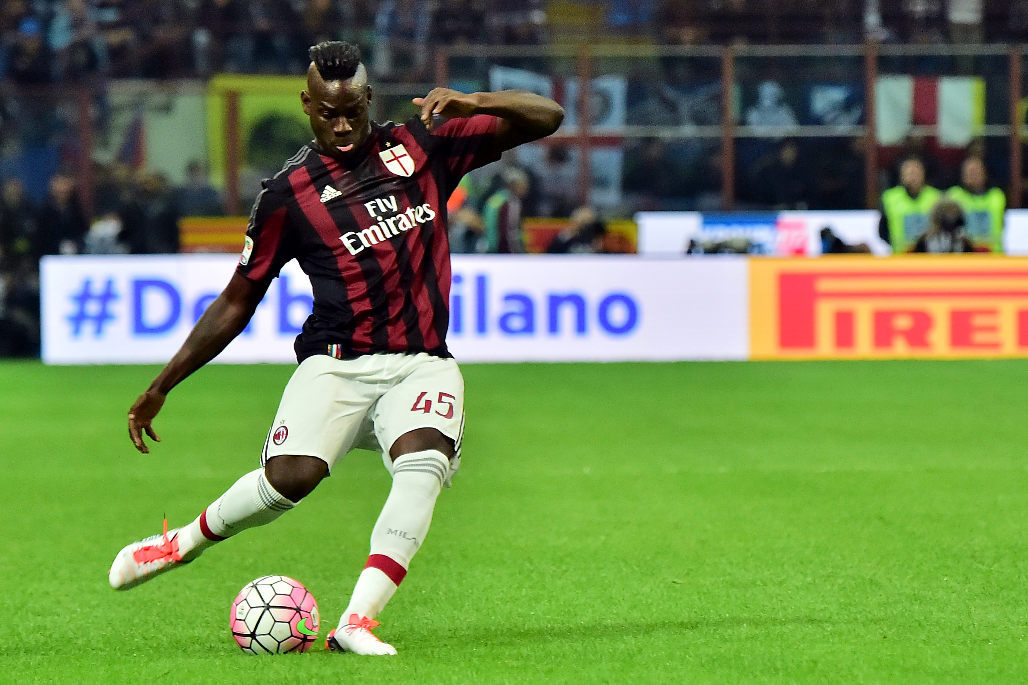 Balotelli atuou durante 30 minutos e criou duas chances de gol (Foto: Giuseppe Cacace/AFP)