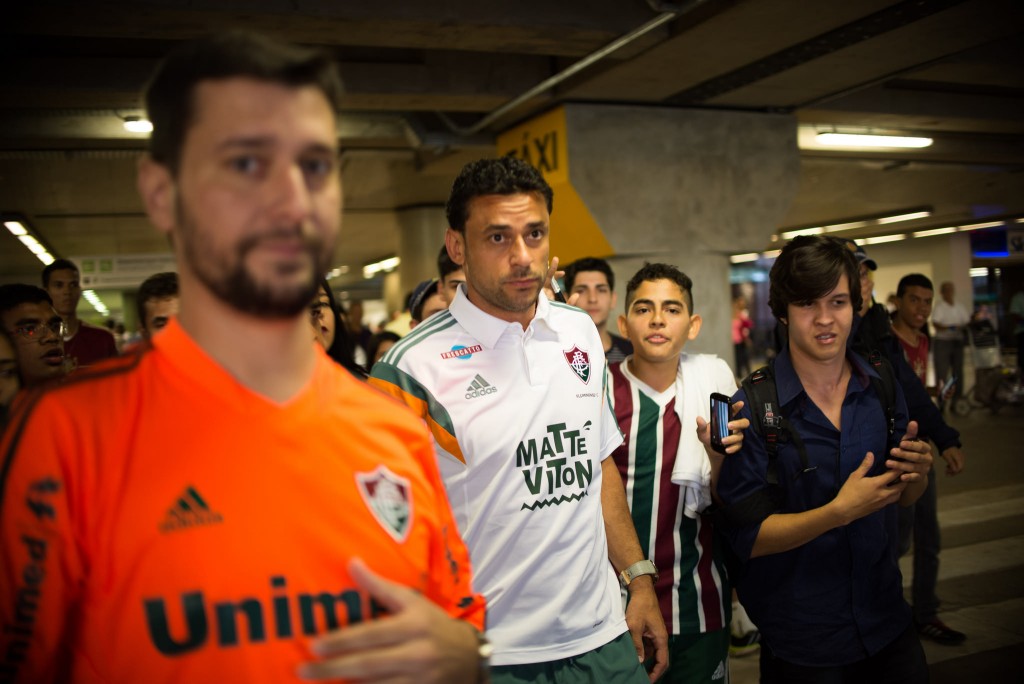 O capitão Fred foi o mais criticado no desembarque do Fluminense após a derrota diante do Sport (Foto: Bruno Haddad/FFC)