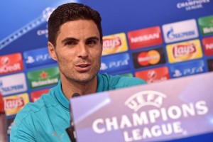 Arsenal's Spanish midfielder Mikel Arteta speaks during a press conference ahead of the UEFA Champions League Group F football match between GNK Dinamo Zagreb and Arsenal FC at Maksimir Stadium in Zagreb on September 15, 2015.  AFP PHOTO / ANDREJ ISAKOVIC