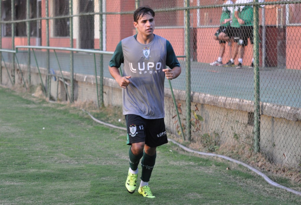 Xavier havia torcido o tornozelo contra o Náutico, mas se recuperou rapidamente da lesão (Carlos Cruz/AFC)