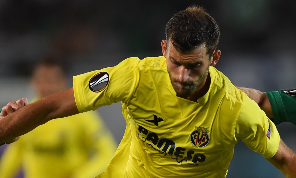 O brasileiro Leo Baptistao foi autor de um dos gols da vitória do Villarreal (Foto: Joe Klamar/AFP)