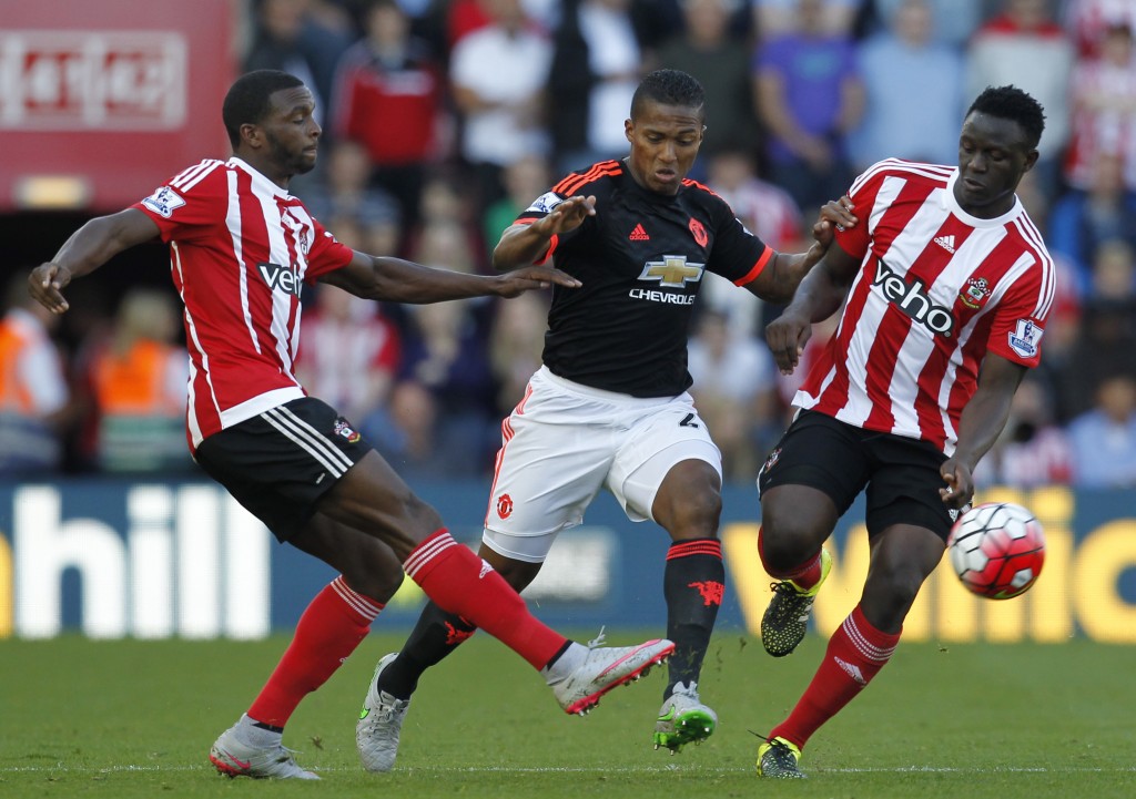 De virada, Manchester garante vitória e entra no G4 do Campeonato Inglês (Foto: Ian Kigston/AFP)