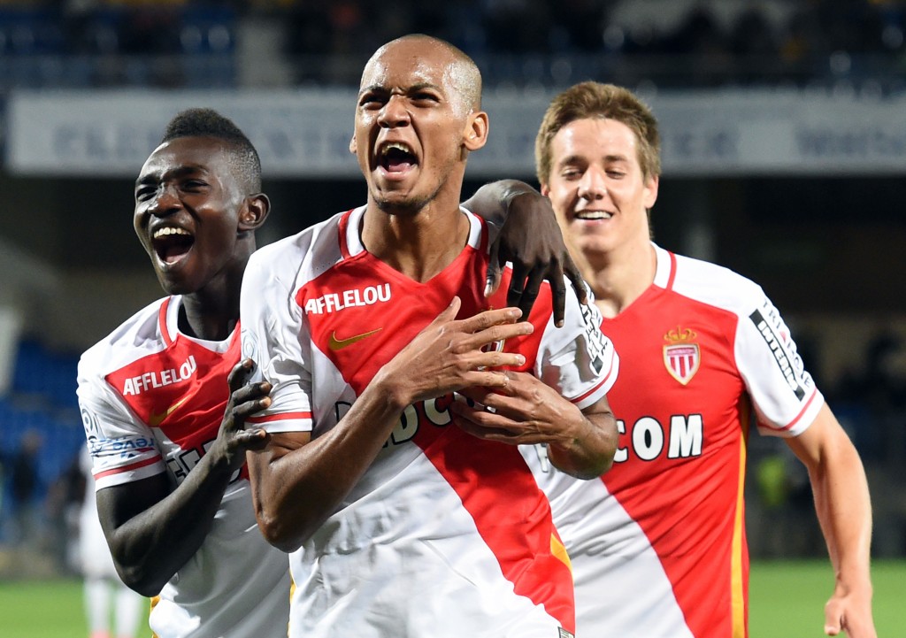 O lateral brasileiro Fabinho marcou, de pênalti, o gol da vitória do Monaco sobre o Montpellier (Foto: Pascal Guyot/AFP)