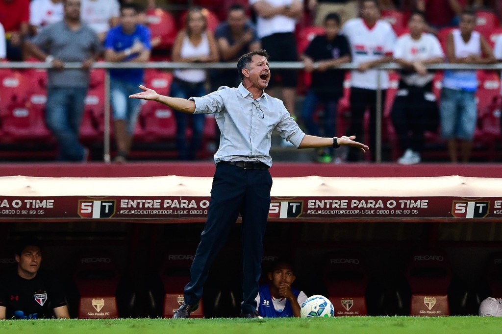 Juan Carlos Osorio está insatisfeito com as informações divulgadas sobre sua possível saída do São Paulo (Foto: Fernando Dantas/Gazeta Press)