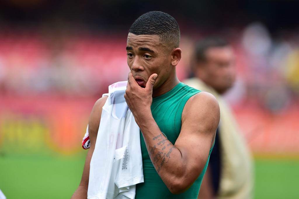 Atacante de 18 anos se decepcionou com sua atuação no Morumbi (Foto: Fernando Dantas/Gazeta Press)