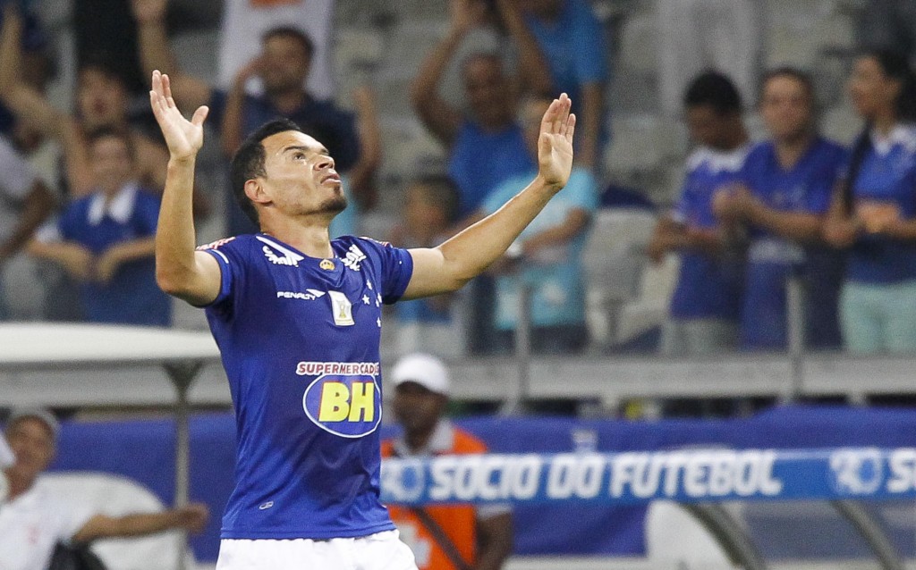 BELO HORIZONTE / BRASIL - 27.09.2015 - Cruzeiro x Coritiba, no Mineirão, em Belo Horizonte-MG, pela 28ª rodada do Campeonato Brasileiro de 2015. © Washington Alves/Light Press/Cruzeiro