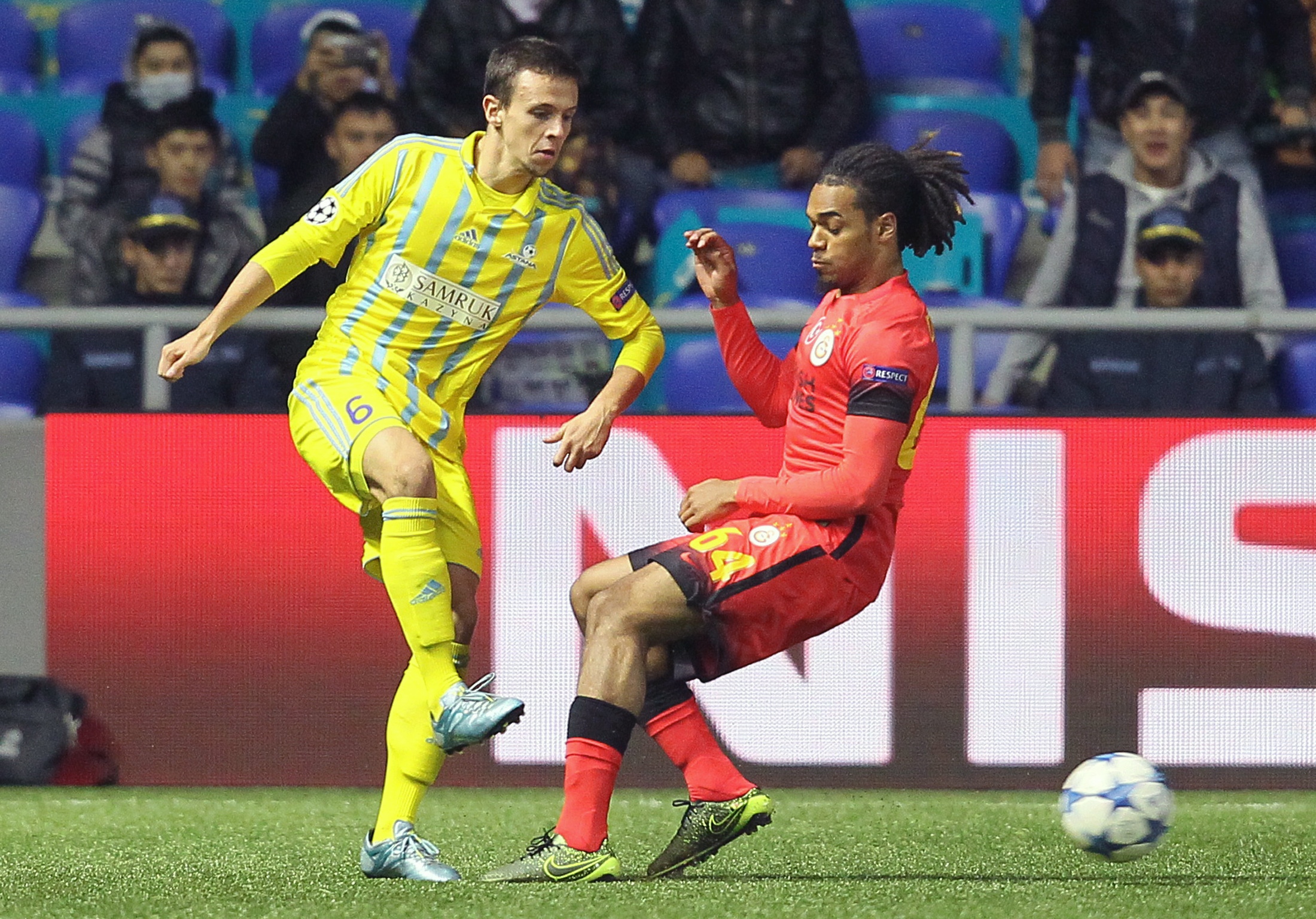 A partida foi a primeira sediada pelo Cazaquistão na história da Champions (foto: STANISLAV FILIPPOV / AFP)