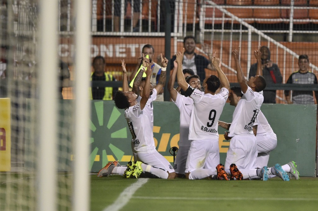 O Santos voltou a vencer o Figueira para avançar (Foto: Fernando Dantas/Gazeta Press)