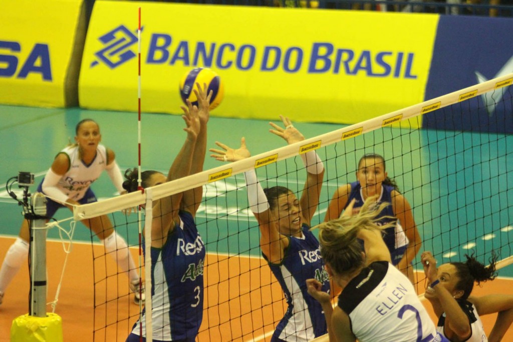 "Copa dos campeões" será disputada no dia 6 de novembro, véspera do início da Superliga (foto: Divulgação/CBV)