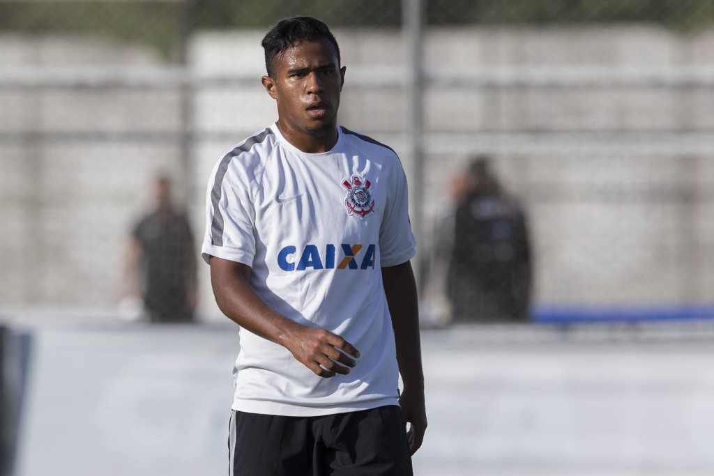 Samuel aproveitou a carência na lateral do Corinthians (foto: Daniel Augusto Jr./Ag. Corinthians)