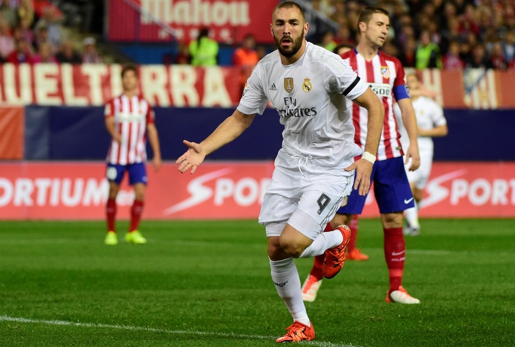 Benzema abriu o placar para o Real Madrid no início do primeiro tempo (Foto: Pierre-Philippe Marcou)