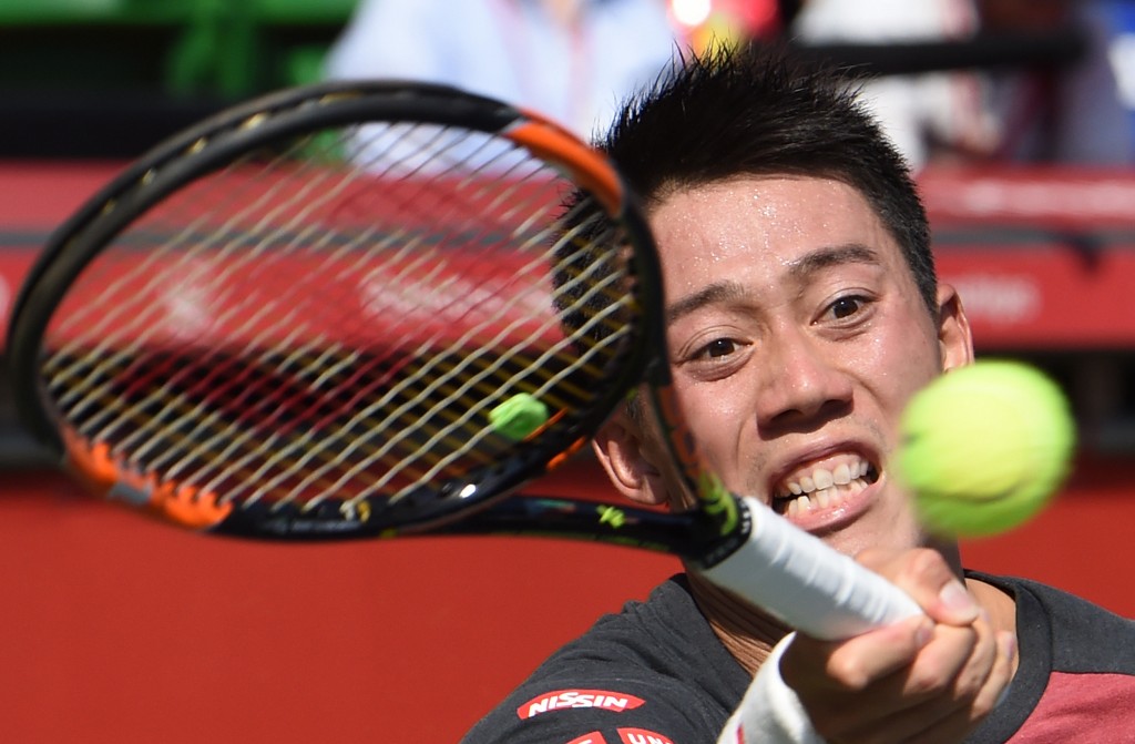 Nishikori levou um susto, mas se recuperou e estreou com vitória (foto: Toru Yamanaka/AFP)