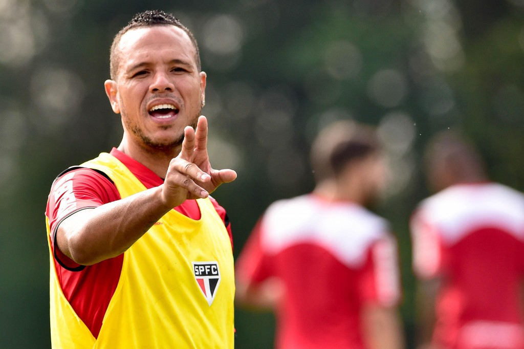 Luis Fabiano quer aproveitar a paralisação do Brasileiro para se recuperar de uma lesão (Foto: Fernando Dantas/Gazeta Press)