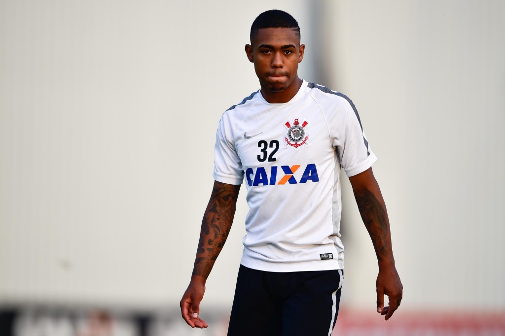 Prata da casa já enfrentou a impaciência de alguns torcedores do Corinthians e é aconselhado por Tite (foto: Fernando Dantas/Gazeta Press)