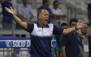 Rendimento ofensivo do Cruzeiro melhorou com Mano Menezes