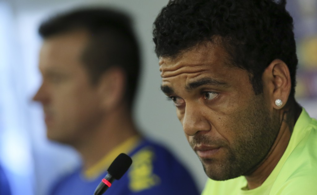 Lateral direito está incomodado com a pressão enfrentada nas Eliminatórias (foto: Leo Correa/Mowa Press)