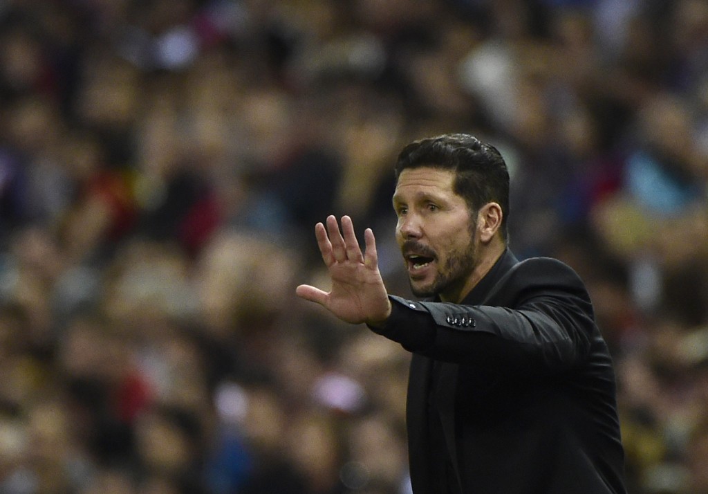 Simeone seria o plano B do Chelsea para caso Mourinho não faça o time reagir na temporada (Foto: Pierre-Philippe Marcou/AFP)