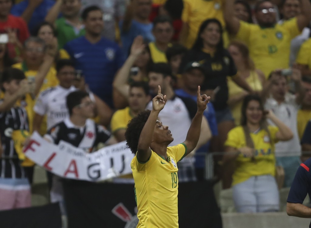 Autor de dois gols, Willian havia dito que se contentaria com 1 a 0 sobre a Venezuela (Foto: Leo Correa/Mowa Press)