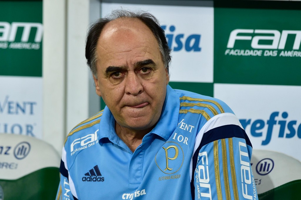 Marcelo Oliveira teve de ouvir Mattos dizer que reservas também são úteis (Foto: Fernando Dantas/Gazeta Press)