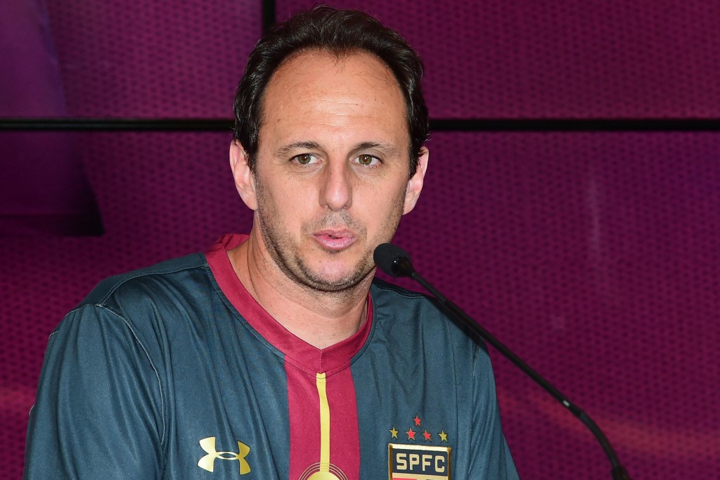 Rogério Ceni não quis comentar sobre a provável candidatura do desafeto Paulo Amaral à presidência (Foto: Djalma Vassão/Gazeta Press)