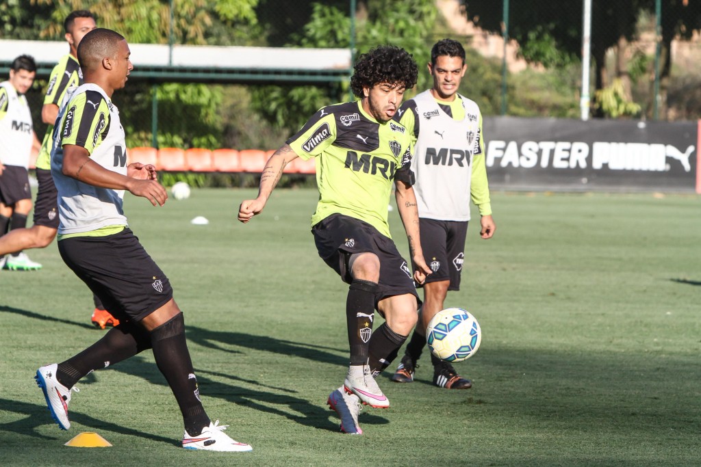 Pelo lado do Atlético-MG, Luan, suspenso, é desfalque certo contra o Sport (Bruno Cantini/CAM)