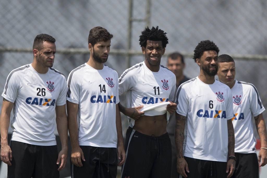 Cristian fez as vezes de Ralf no último treinamento (foto: Daniel Augusto Jr./Agência Corinthians)