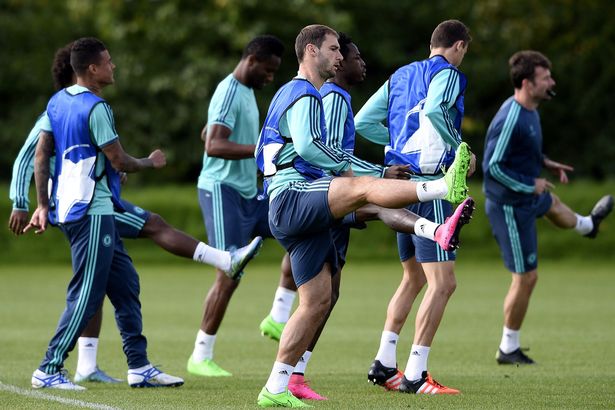 Chelsea precisa da vitória para continuar sua campanha de recuperação no Inglês (Foto: AFP)