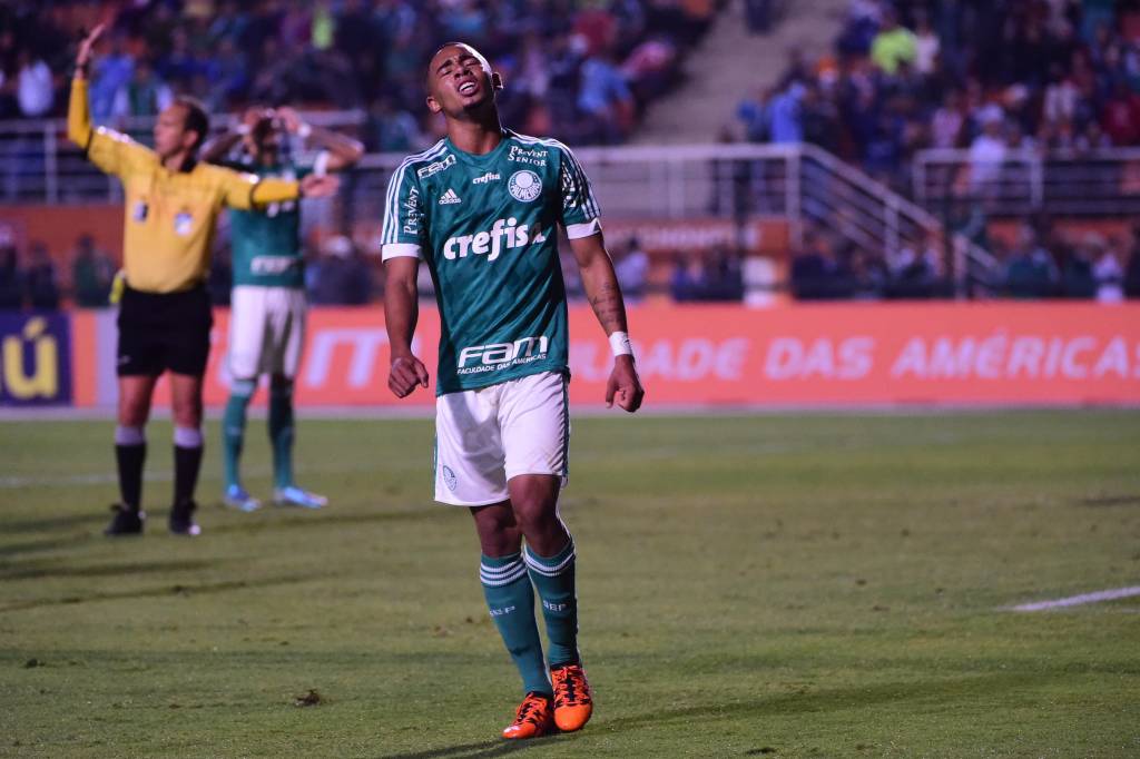 O Palmeiras desperdiçou a chance de entrar no G4 e foi ultrapassado pelo Sport no Brasileirão (Foto: Sergio Barzaghi/Gazeta Press)