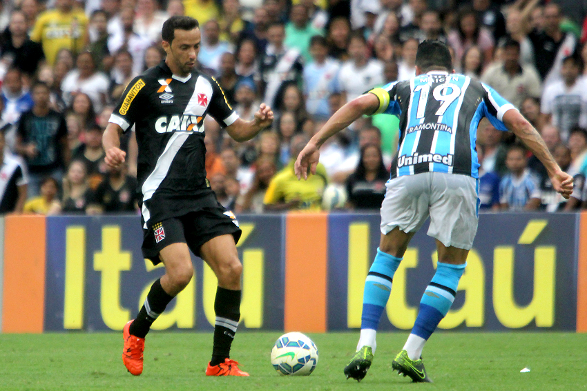 O Grêmio de Maicon conseguiu conter os avanços do Vasco de Nenê (Foto: Paulo Fernandes/Vasco.com.br)