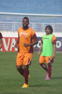 Tadeu e Clebson são um das esperanças de gols para Boa nesta terça (Boa Esporte/Nelson Coelho)
