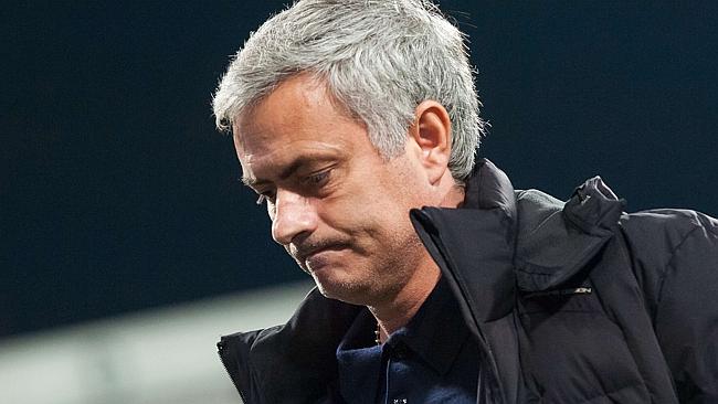 Se for derrotado, Mouruinho pode ser demitido do Chelsea (Foto: AFP)