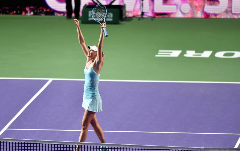 Sharapova ampliou a invencibilidade sobre a freguesa Halep em Cingapura (foto: Mohd Fyrol/AFP)