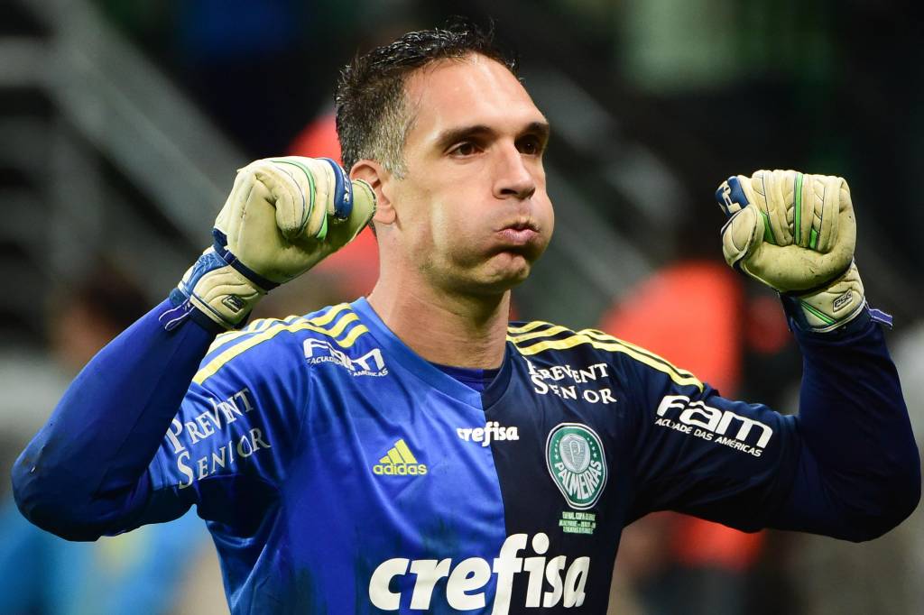 Goleiro passou a noite em claro para liberar adrenalina do jogo (Foto: Djalma Vassão/Gazeta Press)