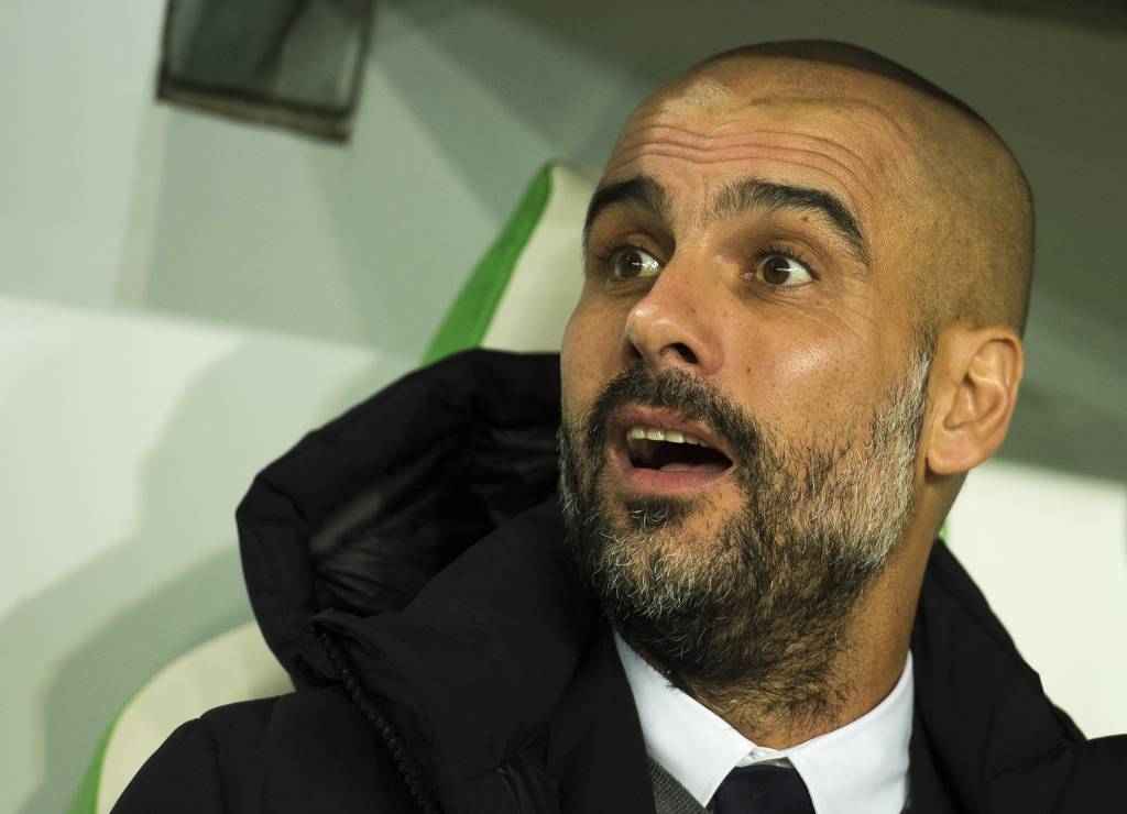 Em fim de contrato no Bayern, Guardiola dirá se renova ou vai para outra equipe na próxima semana (Foto: ODD ANDERSEN/AFP)
