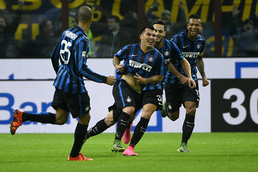 O chileno Gary Medel fez o gol que deu a vitória para a Inter de Milão (foto: Olivier Morin/AFP)