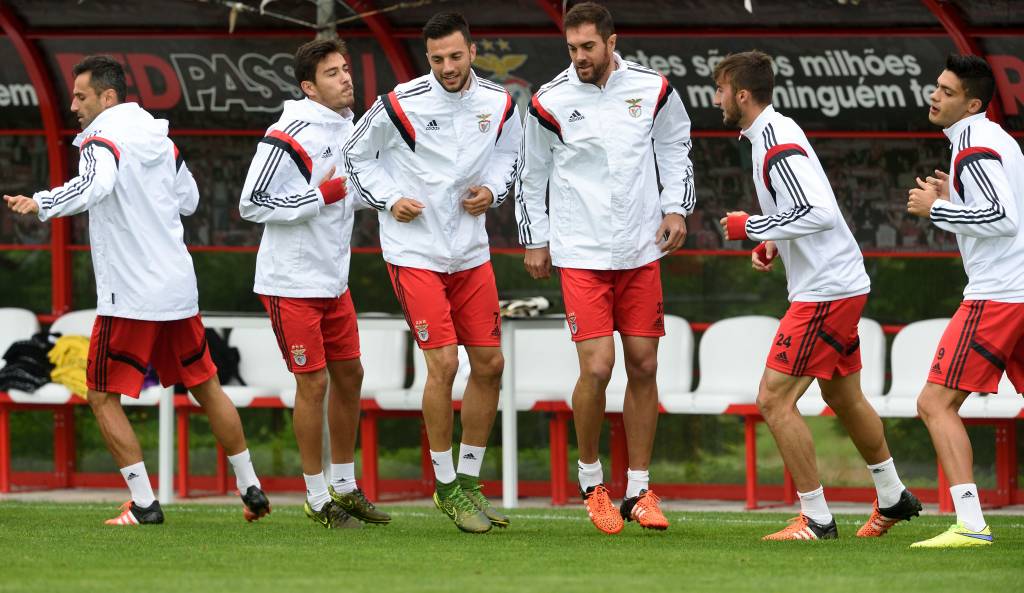 O Benfica treinou forte para garantir uma vitória sobre o Galatasaray (Foto: Francisco Leong/AFP)