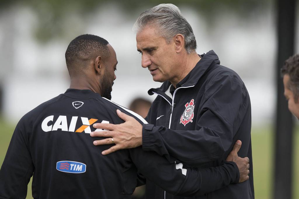 Tite deu total apoio para Love conseguir vingar no Corinthians (foto: Daniel Augusto Jr./Ag. Corinthians)