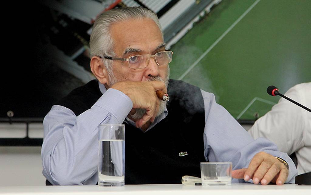 Esbanjando positividade na inauguração do Caprres, Eurico disse ainda acreditar na permanência na Série A