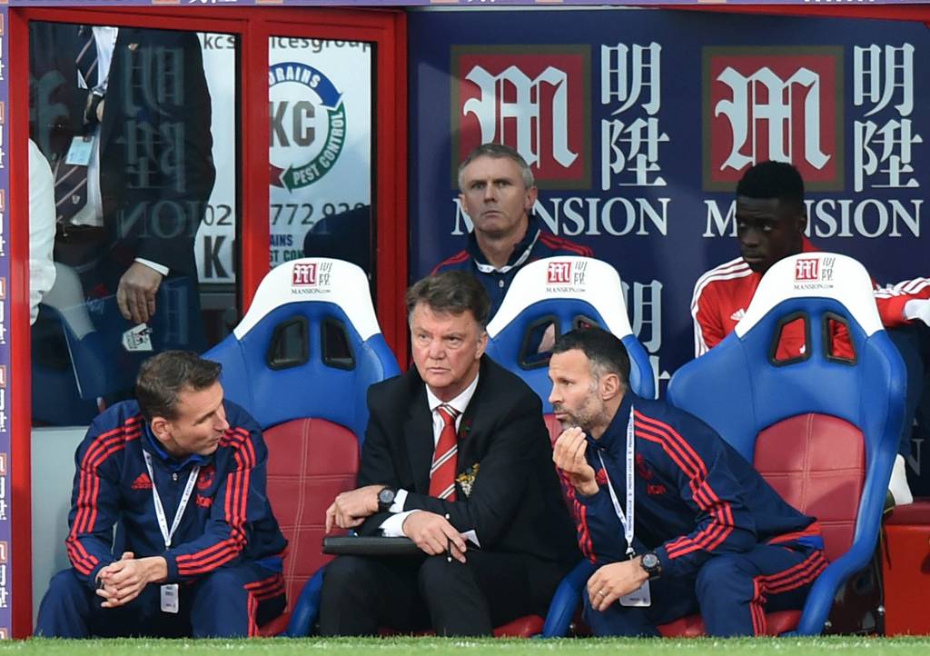 O Manchester United de Louis van Gaal terá sua efetividade ofensiva novamente testada neste sábado (Foto: Olly Greenwood/AFP)