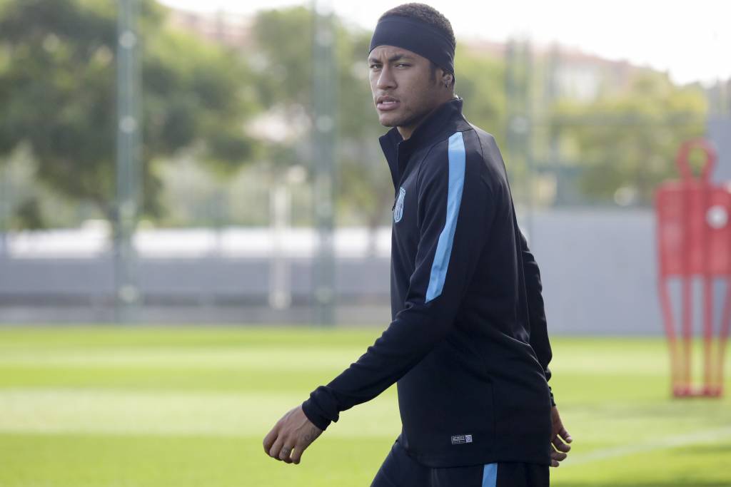 Neymar vive grande fase no Barcelona, sendo destaque da equipe na ausência de Messi (Foto: Pau Barrena/AFP)