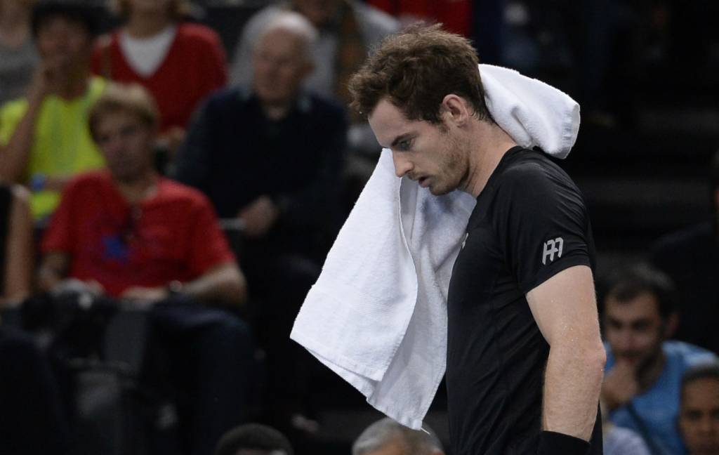 No domingo, Andy Murray foi presa fácil para Novak Djokovic na final em Paris (Foto: Miguel Medina/AFP)