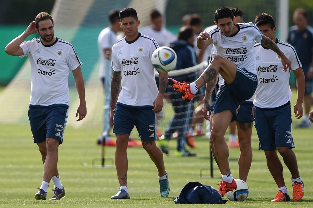 Di Maria será a principal estrela da desfalcada Argentina contra o Brasil (Foto: Eitan Abramovich/AFP)