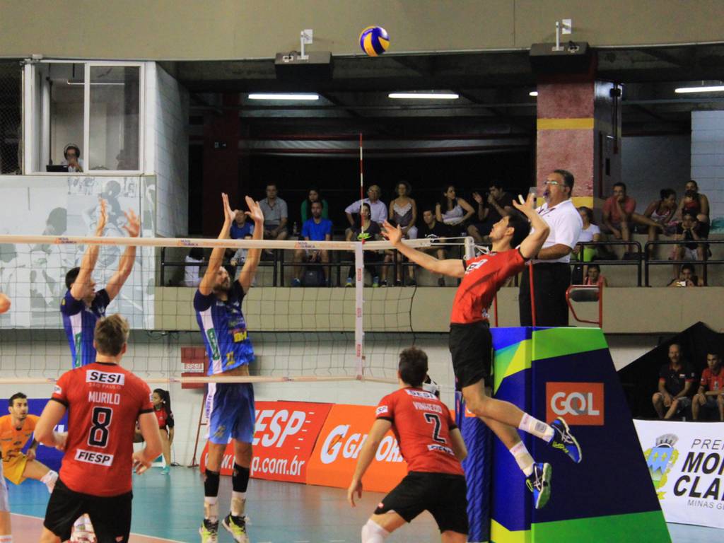 No tie-break, Montes Claros derrotou o Sesi na Vila Leopoldina (Foto: Divulgação)