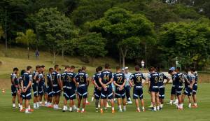 Elenco se concentra em Atibaia até as vésperas do confronto com o Atlético-PR, pela 35ª rodada do Brasileiro (Foto: Cesar Greco / Fotoarena)