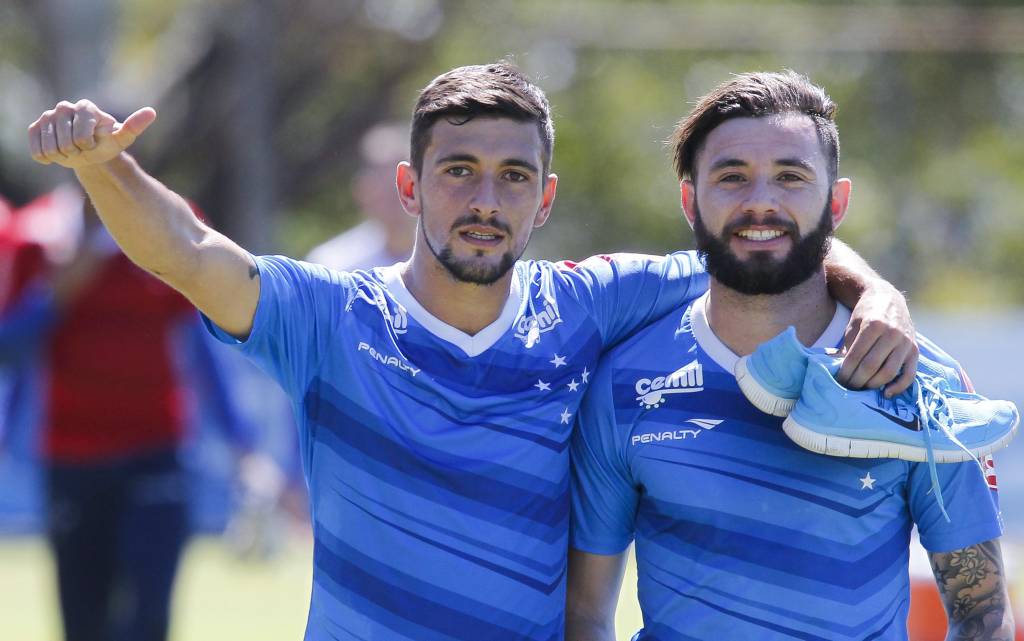 De Arrascaeta e Mena voltam a ser relacionados após defenderem Uruguai e Chile nas Eliminatórias (Washington Alves/Light Press)